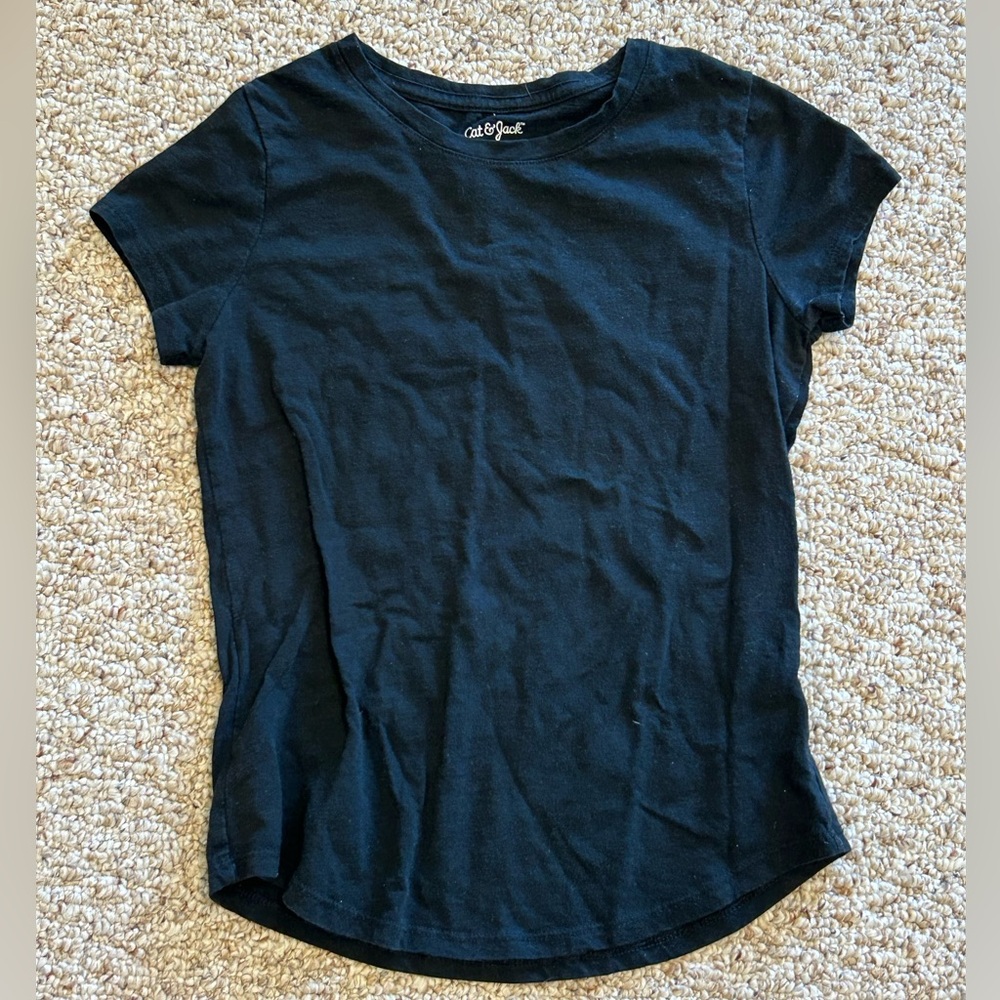 Cat & Jack girls black tee size large (10/12)